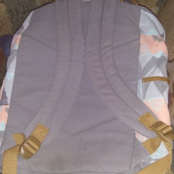 backpack - Picture 2 of 4
